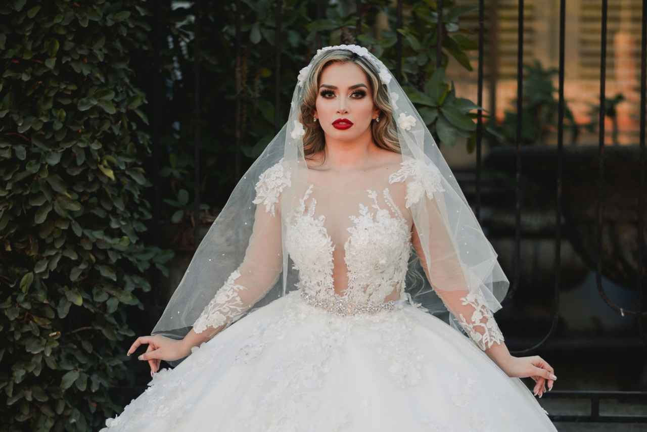 MI VESTIDO BLANCO